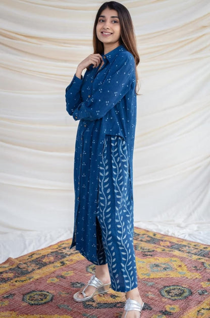 Indigo Blue Collared Shirt-Kurta with Dual Block Prints – Contemporary Cotton Fusion Wear