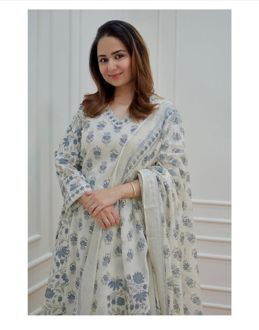 Blue Women's Beautiful Block Print Nyra-Cut Kurta Pant & Dupatta Set
