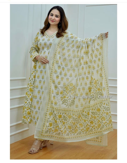 Yellow Women's Beautiful Block Print Nyra-Cut Kurta Pant & Dupatta Set