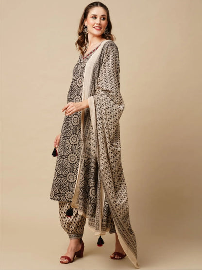 Black Women's Floral Printed Regular Pure Cotton Kurta with Trousers & With Dupatta