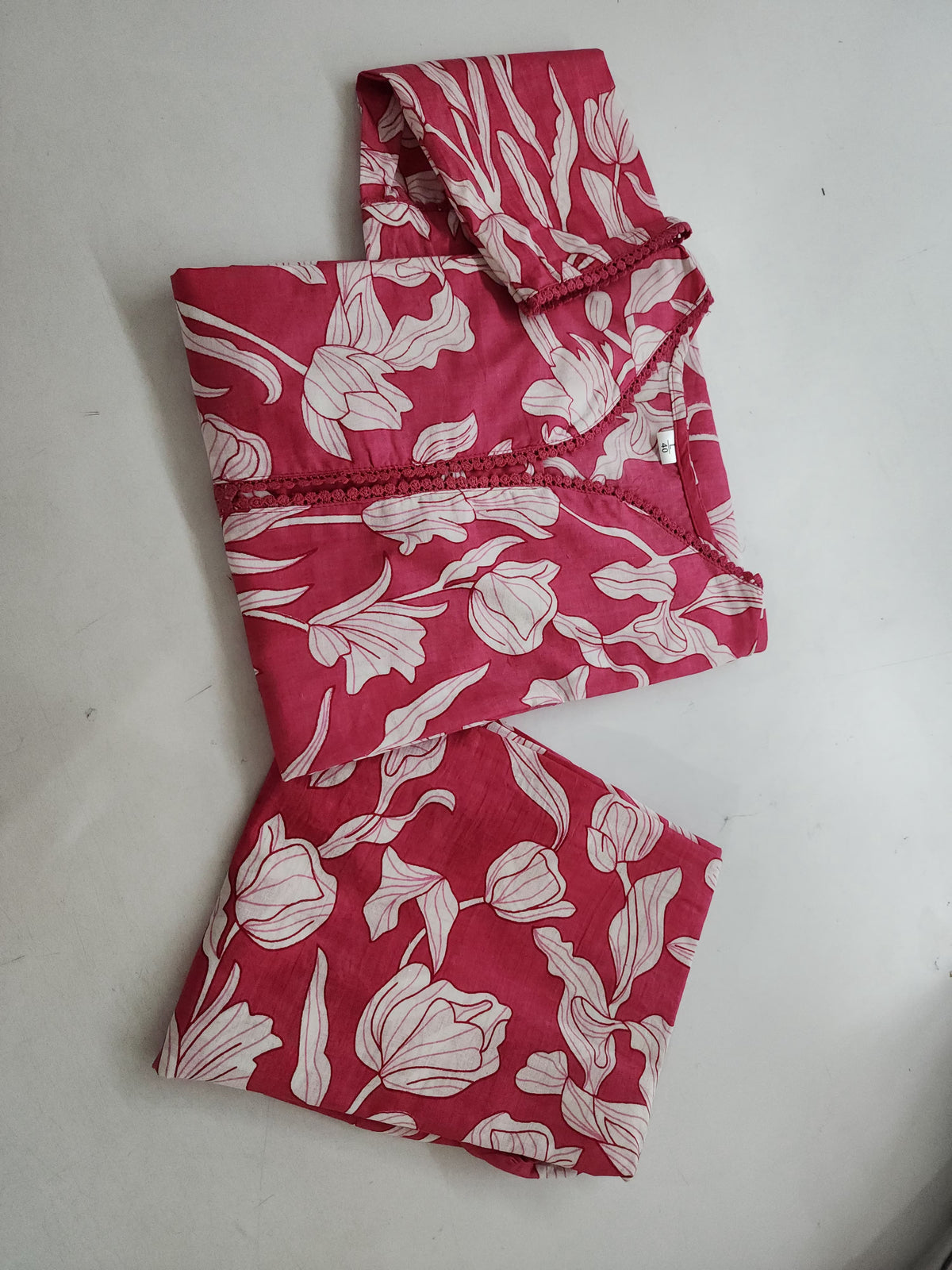Women's Magenta Purple Floral Vine Print Kurta Pant Set with Lace Detail